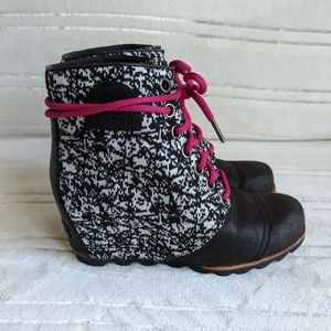 Sorel PDX wedge boots